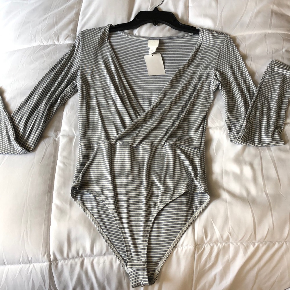 NWT H&M Longsleeve Bodysuit